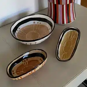 3 handshaped dishes "sun"