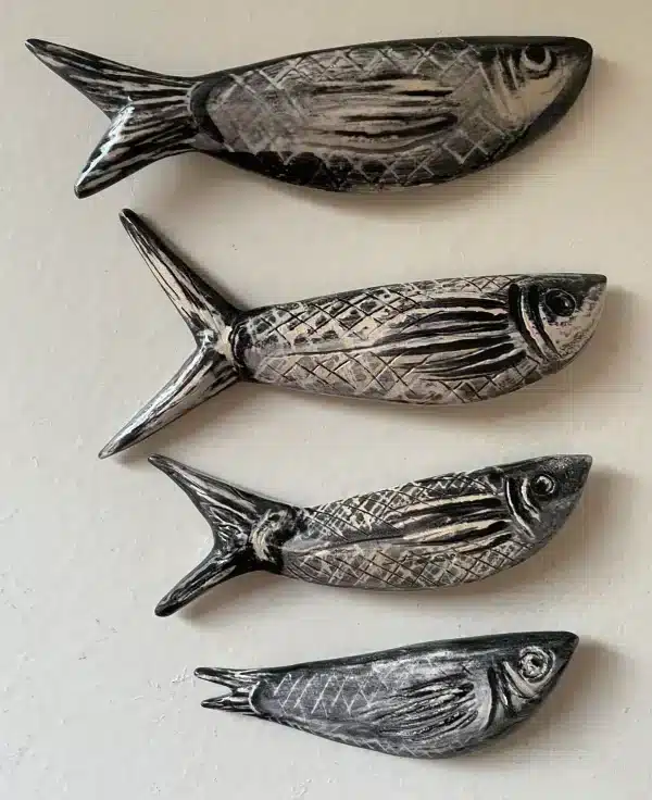 Set of 4 handshaped knife-rests "sardines" - Image 3